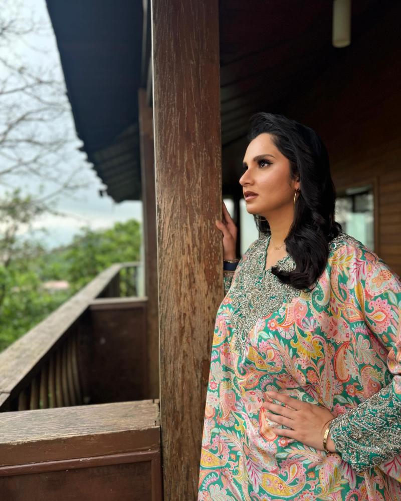 sania-mirza-colorful-photos